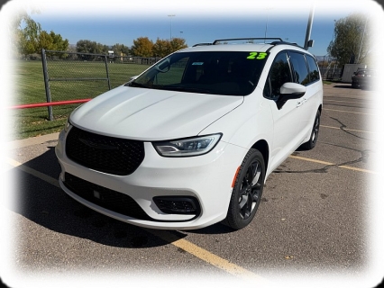 2023 Chrysler Pacifica