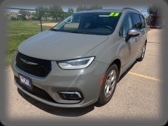  2023 Chrysler Pacifica Limited FWD at Naples Auto Sales near Vernal&comma; UT