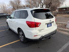 Used 2019  Nissan Pathfinder 4d SUV 4WD SL at Naples Auto Sales near Vernal&comma; UT