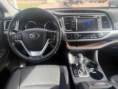 Used 2018  Toyota Highlander 4d SUV AWD LE at Naples Auto Sales near Vernal&comma; UT