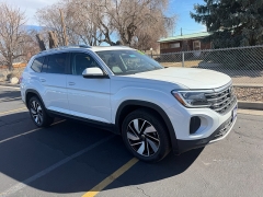 Used 2025  Volkswagen Atlas 2&period;0T SEL 4MOTION at Naples Auto Sales near Vernal&comma; UT