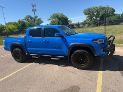Used 2020  Toyota Tacoma 4WD Double Cab TRD Off-Road Auto at Naples Auto Sales near Vernal&comma; UT