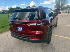 Used 2025  Jeep Grand Cherokee Altitude 4x4 at Naples Auto Sales near Vernal&comma; UT