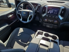 Used 2022  Chevrolet Silverado 2500HD 4WD Crew Cab 172" LT at CarloanExpress&period;Com near Hampton&comma; VA