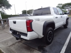 Used 2024  Toyota Tacoma 4WD Double Cab Bed &lpar;Natl&rpar; at CarloanExpress&period;Com near Hampton&comma; VA