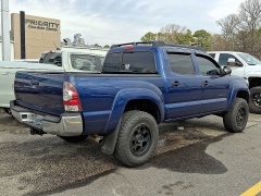 Used 2014  Toyota Tacoma 4WD Double Cab V6 &lpar;Natl&rpar; at CarloanExpress&period;Com near Hampton&comma; VA
