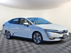 Used 2019  Honda Clarity Plug-In Hybrid 4d Sedan at CarloanExpress.Com near Hampton, VA