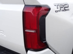 Used 2024  Toyota Tacoma 4WD Double Cab Bed &lpar;Natl&rpar; at CarloanExpress&period;Com near Hampton&comma; VA
