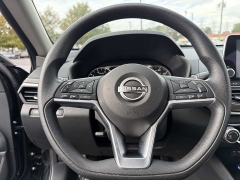 Used 2024  Nissan Altima 2.5 SV Sedan at CarloanExpress.Com near Hampton, VA