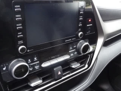 Used 2021  Toyota Highlander XLE AWD at CarloanExpress&period;Com near Hampton&comma; VA