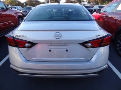 Used 2023  Nissan Altima 2.5 SV Sedan at CarloanExpress.Com near Hampton, VA