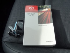 Used 2025  Toyota Crown AWD &lpar;Natl&rpar; at CarloanExpress&period;Com near Hampton&comma; VA