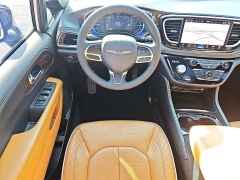 Used 2023  Chrysler Pacifica Hybrid Pinnacle FWD at CarloanExpress&period;Com near Hampton&comma; VA