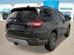 New 2025  Honda Pilot TrailSport AWD at CarloanExpress.Com near Hampton, VA