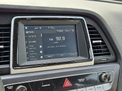 Used 2018  Hyundai Sonata 4d Sedan Eco at CarloanExpress&period;Com near Hampton&comma; VA