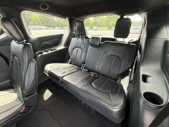 Used 2025  Chrysler Pacifica Select FWD at CarloanExpress&period;Com near Hampton&comma; VA