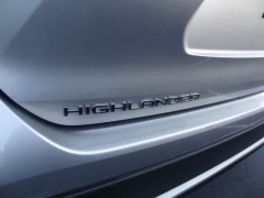 Used 2025  Toyota Highlander AWD &lpar;Natl&rpar; at CarloanExpress&period;Com near Hampton&comma; VA
