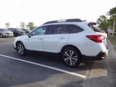 Used 2019  Subaru Outback 4d SUV 2&period;5i Limited at CarloanExpress&period;Com near Hampton&comma; VA