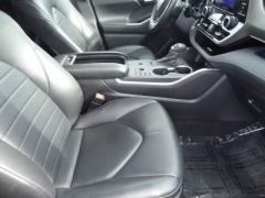 Used 2023  Toyota Highlander FWD &lpar;Natl&rpar; at CarloanExpress&period;Com near Hampton&comma; VA