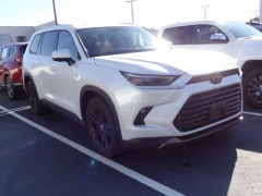 Used 2024  Toyota Grand Highlander AWD (Natl) at CarloanExpress.Com near Hampton, VA