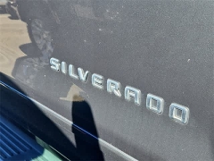 Used 2017  Chevrolet Silverado 1500 2WD Crew Cab 143.5" LT w/1LT at CarloanExpress.Com near Hampton, VA