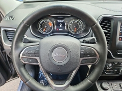 Used 2019  Jeep Cherokee Latitude 4x4 at CarloanExpress&period;Com near Hampton&comma; VA