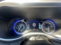 Used 2024  Chrysler Pacifica Touring L FWD at CarloanExpress.Com near Hampton, VA