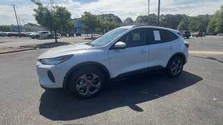Used 2025  Ford Escape ST-Line Select AWD at CarloanExpress&period;Com near Hampton&comma; VA