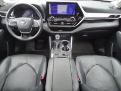 Used 2023  Toyota Highlander FWD &lpar;Natl&rpar; at CarloanExpress&period;Com near Hampton&comma; VA