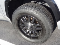 Used 2023  Toyota Tundra 4WD Platinum CrewMax 5&period;5ft Bed at CarloanExpress&period;Com near Hampton&comma; VA