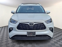 Used 2022  Toyota Highlander XLE AWD at CarloanExpress&period;Com near Hampton&comma; VA