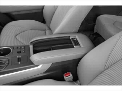 Used 2023  Toyota Highlander FWD &lpar;Natl&rpar; at CarloanExpress&period;Com near Hampton&comma; VA