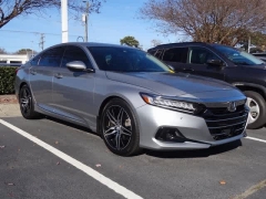 Used 2022  Honda Accord Sedan Touring 2.0T Auto at CarloanExpress.Com near Hampton, VA
