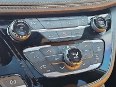 Used 2023  Chrysler Pacifica Hybrid Pinnacle FWD at CarloanExpress&period;Com near Hampton&comma; VA