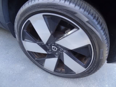 Used 2023  Volvo C40 Recharge Pure Electric Twin eAWD Ultimate at CarloanExpress&period;Com near Hampton&comma; VA