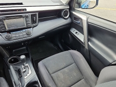 Used 2018  Toyota RAV4 FWD &lpar;Natl&rpar; at CarloanExpress&period;Com near Hampton&comma; VA