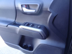 Used 2021  Toyota Tacoma 4WD Double Cab 5' Bed V6 &lpar;Natl&rpar; at CarloanExpress&period;Com near Hampton&comma; VA