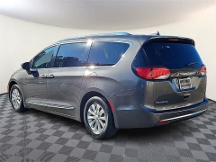 Used 2019  Chrysler Pacifica Touring L FWD at CarloanExpress&period;Com near Hampton&comma; VA