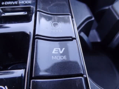 Used 2024  Toyota Crown AWD &lpar;Natl&rpar; at CarloanExpress&period;Com near Hampton&comma; VA