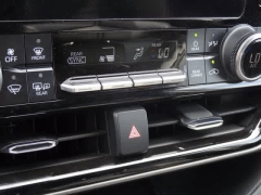 Used 2023  Toyota Highlander FWD &lpar;Natl&rpar; at CarloanExpress&period;Com near Hampton&comma; VA