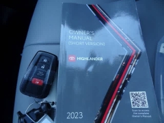 Used 2023  Toyota Highlander FWD &lpar;Natl&rpar; at CarloanExpress&period;Com near Hampton&comma; VA