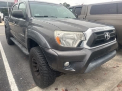 Used 2015  Toyota Tacoma 4WD Double Cab V6 (Natl) at CarloanExpress.Com near Hampton, VA