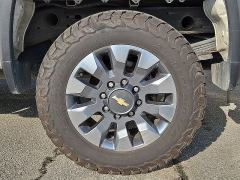 Used 2023  Chevrolet Silverado 2500HD 4WD Crew Cab 172" Custom at CarloanExpress&period;Com near Hampton&comma; VA