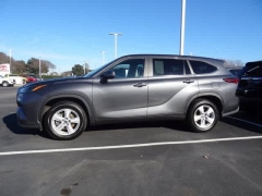 Used 2023  Toyota Highlander FWD &lpar;Natl&rpar; at CarloanExpress&period;Com near Hampton&comma; VA