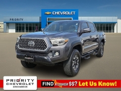 Used 2018  Toyota Tacoma Double Cab 5' Bed V6 4x4 &lpar;Natl&rpar; at CarloanExpress&period;Com near Hampton&comma; VA