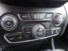 Used 2020  Jeep Cherokee Latitude Plus 4x4 at CarloanExpress&period;Com near Hampton&comma; VA