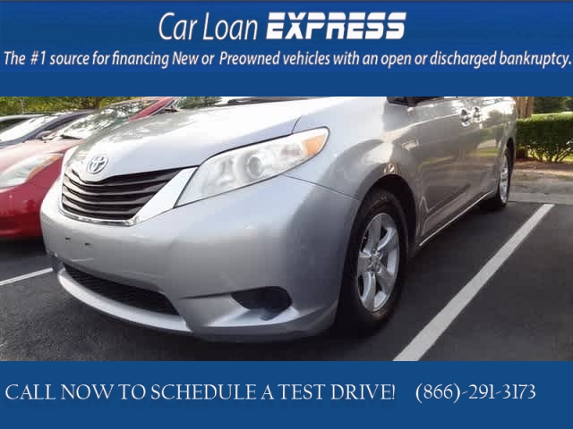 Used 2011  Toyota Sienna 5dr Van V6 LE FWD (Natl) at CarloanExpress.Com near Hampton, VA