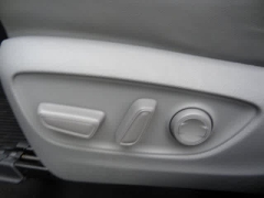 Used 2023  Toyota Highlander FWD &lpar;Natl&rpar; at CarloanExpress&period;Com near Hampton&comma; VA