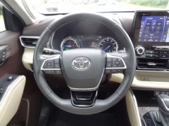 Used 2022  Toyota Highlander Hybrid Platinum AWD at CarloanExpress&period;Com near Hampton&comma; VA