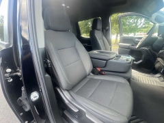 Used 2022  Chevrolet Silverado 1500 4WD Crew Cab 147" Custom at CarloanExpress.Com near Hampton, VA